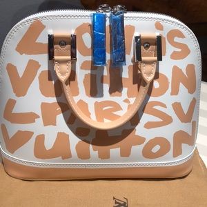 Louis Vuitton Graffiti Alma MM